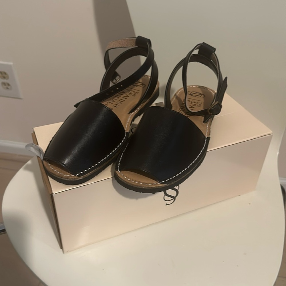 Spanish Sandal Co BLACK SANDALS WITH STRAP Size 8